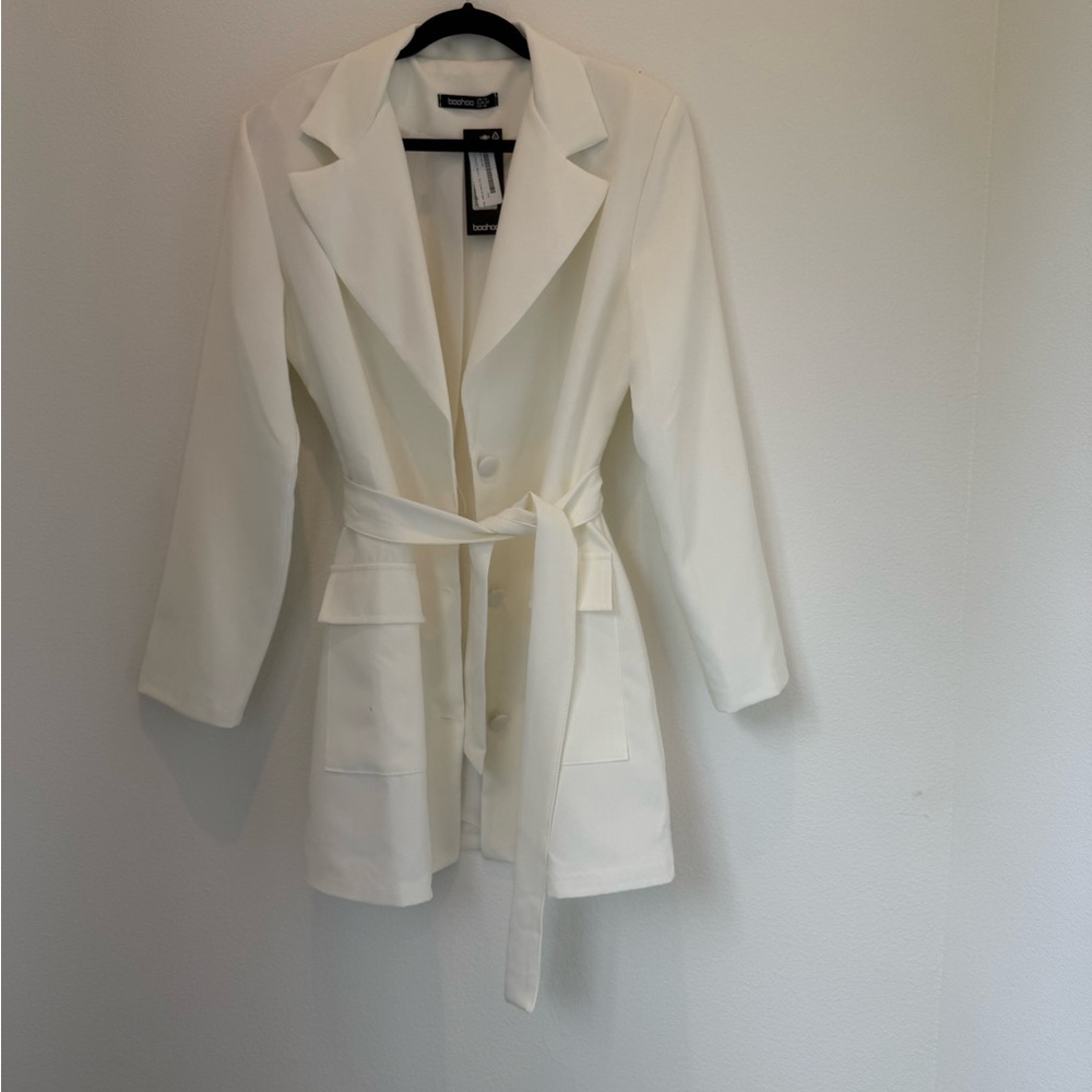 Boohoo White Blazer with Notched Lapel and Belt